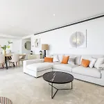 Vivi Homes - Panorama Pool, Golf, Terrace & Sea View Фуенхірола