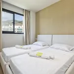 Апартаменти Vivi Homes - Panorama Pool, Golf, Terrace & Sea View