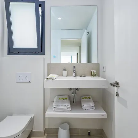 Διαμέρισμα Vivi Homes - Panorama Pool, Golf, Terrace & Sea View