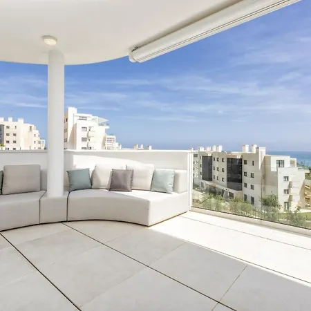 Vivi Homes - Panorama Pool, Golf, Terrace & Sea View Apartment *
