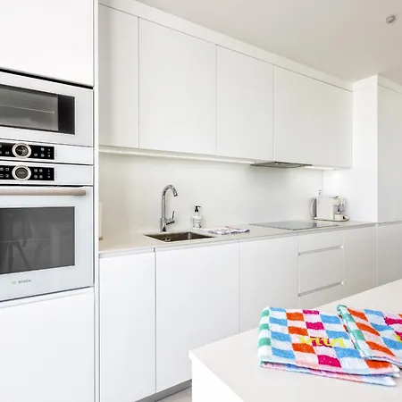 Appartement Vivi Homes - Panorama Pool, Golf, Terrace & Sea View