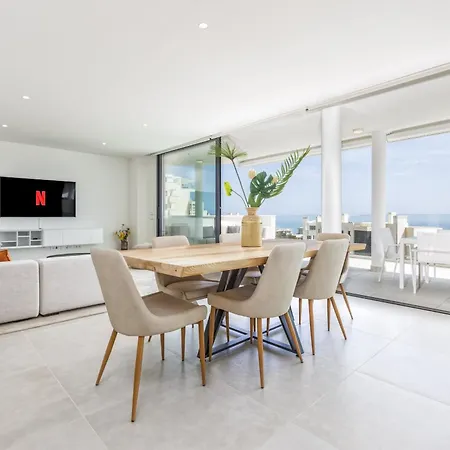 Vivi Homes - Panorama Pool, Golf, Terrace & Sea View Fuengirola