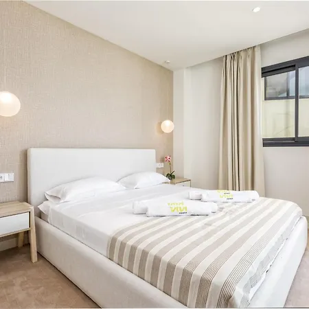 Vivi Homes - Panorama Pool, Golf, Terrace & Sea View Fuengirola