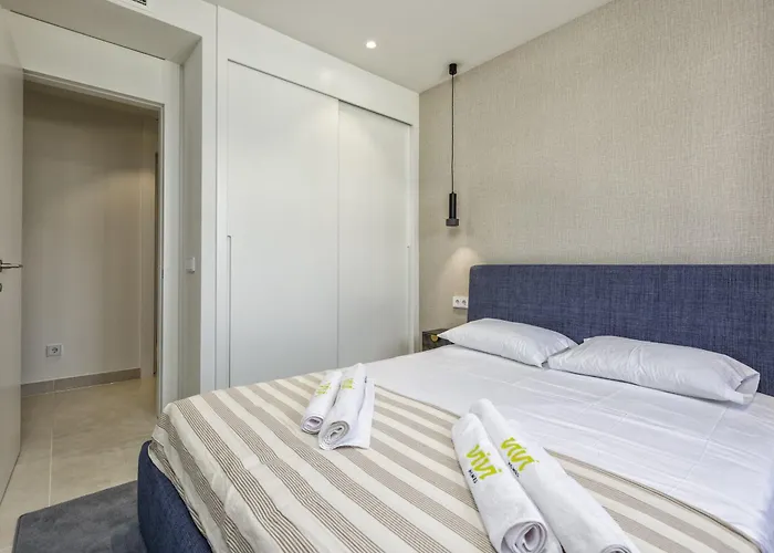 Vivi Homes - Panorama Pool, Golf, Terrace & Sea View