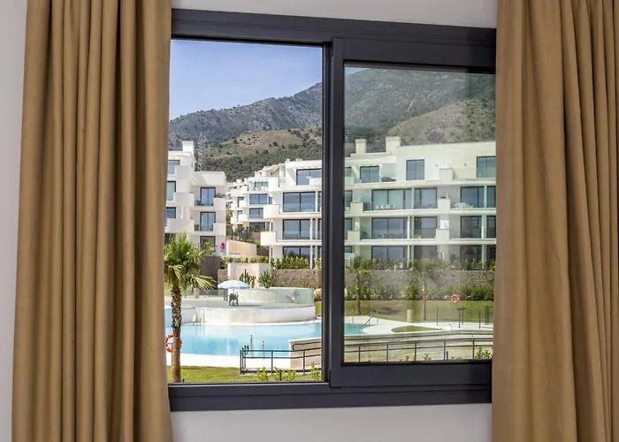 Vivi Homes - Panorama Pool, Golf, Terrace & Sea View