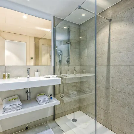 Апартаменти Vivi Homes - Panorama Pool, Golf, Terrace & Sea View Фуенхірола